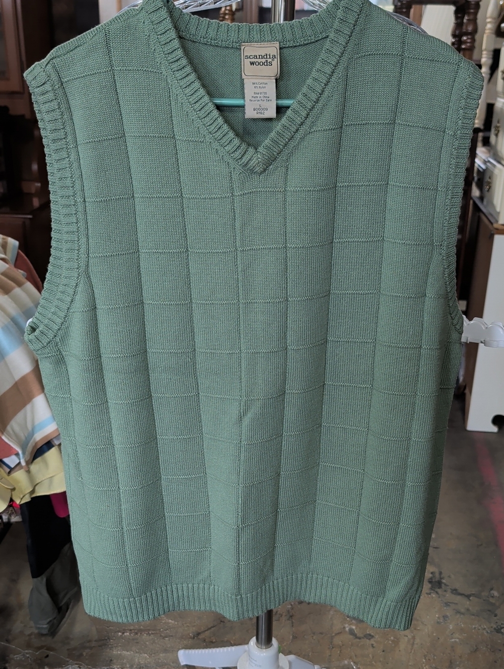Men's Scandia Woods Sage Green V-Neck Knit Sweater Vest
